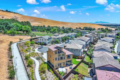 View/Area - 4471 Cancun Ct, Fairfield, CA 94533 photo 4 of 8