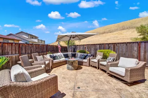 Exterior - 4471 Cancun Ct, Fairfield, CA 94533 photo 12 of 13