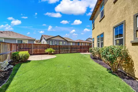 Exterior - 4471 Cancun Ct, Fairfield, CA 94533 photo 11 of 13