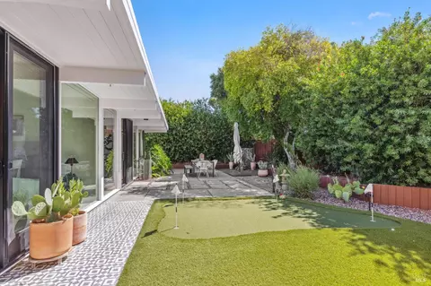 687 Idylberry Rd, San Rafael, CA 94903