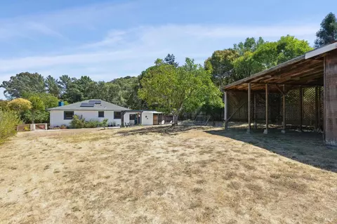 499 Ridge Rd, Novato, CA 94947