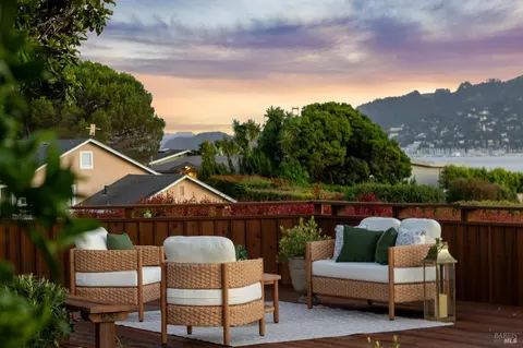 Exterior - 696 Hilary Dr, Tiburon, CA 94920 photo 26 of 33