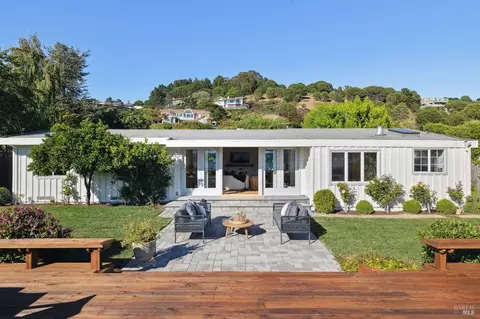 Exterior - 696 Hilary Dr, Tiburon, CA 94920 photo 9 of 33