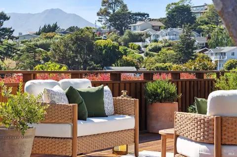 Exterior - 696 Hilary Dr, Tiburon, CA 94920 photo 18 of 33