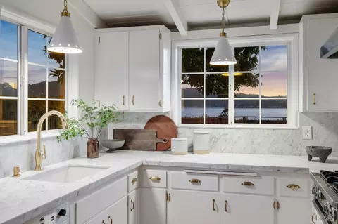 Kitchen - 696 Hilary Dr, Tiburon, CA 94920 photo 6 of 6