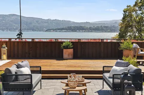 Exterior - 696 Hilary Dr, Tiburon, CA 94920 photo 4 of 33