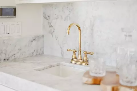 Kitchen - 696 Hilary Dr, Tiburon, CA 94920 photo 1 of 6