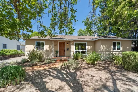 2127 Montecito Ave, Santa Rosa, CA 95404