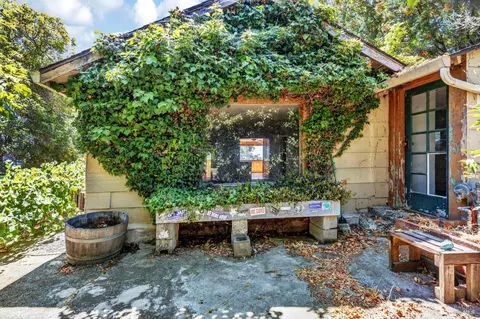 212 Craven St, Vallejo, CA 94590