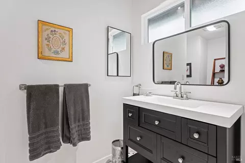 320 N Spring St, Ukiah, CA 95482 photo 27