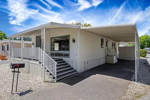 11 Larkspur Pl, Santa Rosa, CA 95409