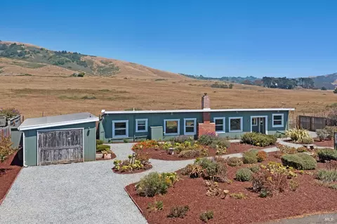 7024 Cliff Ave, Bodega Bay, CA 94923