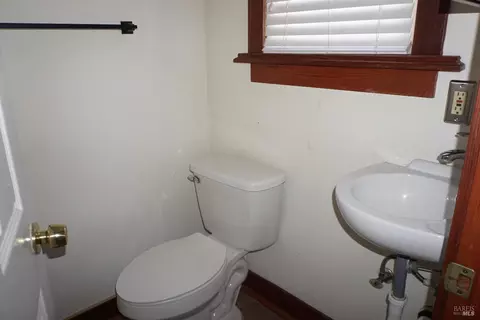 226 Kentucky St, Vallejo, CA 94590 photo 8