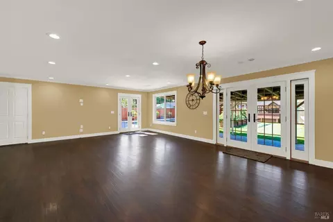 992 Davis St, Vacaville, CA 95687 photo 14