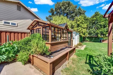 992 Davis St, Vacaville, CA 95687 photo 43