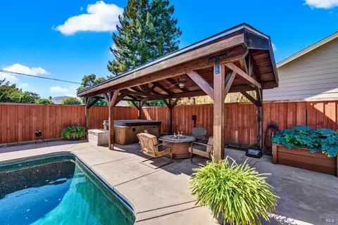 992 Davis St, Vacaville, CA 95687 photo 41
