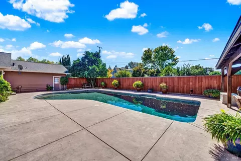 992 Davis St, Vacaville, CA 95687 photo 40