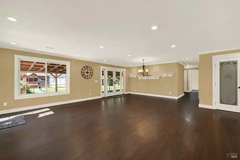 992 Davis St, Vacaville, CA 95687 photo 12