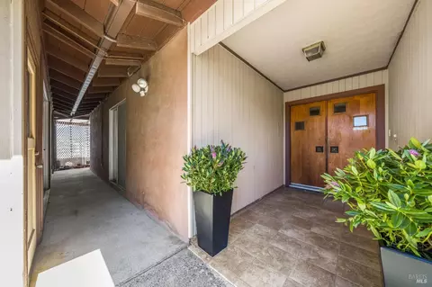 324 Whitecliff Dr, Vallejo, CA 94589 photo 5