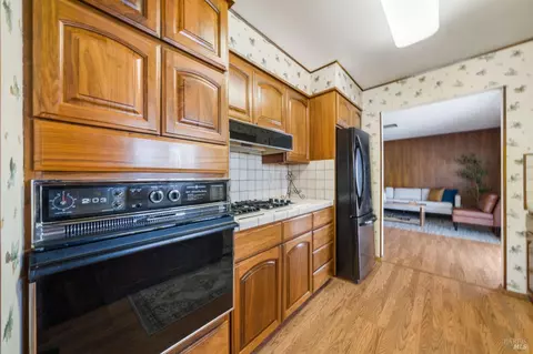 324 Whitecliff Dr, Vallejo, CA 94589 photo 17
