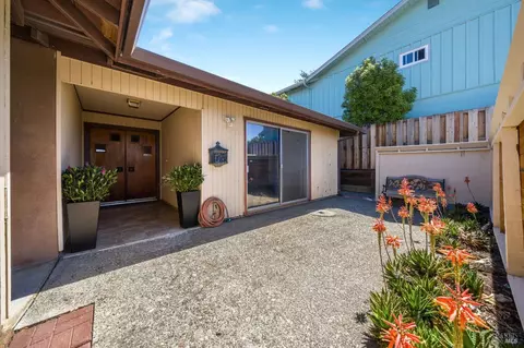324 Whitecliff Dr, Vallejo, CA 94589 photo 4