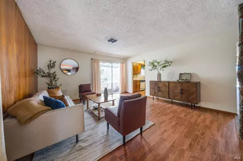 324 Whitecliff Dr, Vallejo, CA 94589 photo 8