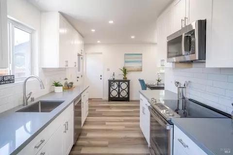 3362 Macleod St, Napa, CA 94558 photo 5
