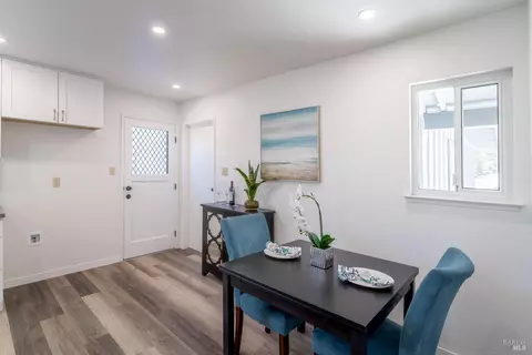 3362 Macleod St, Napa, CA 94558 photo 3