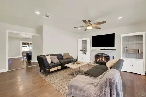 2094 Thrush Way, Fairfield, CA 94533