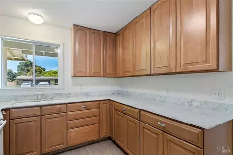 342 De Anza Dr, Vallejo, CA 94589 photo 8