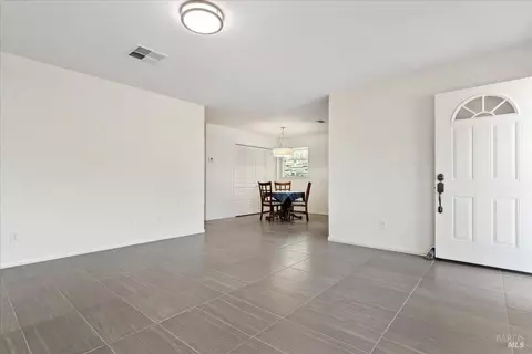 342 De Anza Dr, Vallejo, CA 94589 photo 4