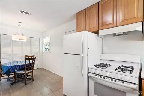 342 De Anza Dr, Vallejo, CA 94589 photo 9