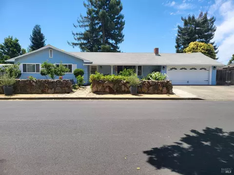 4733 Lambert Dr, Santa Rosa, CA 95403