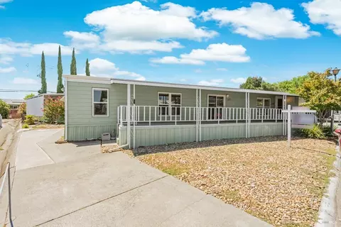 127 Lemon Tree Cir, Vacaville, CA 95687