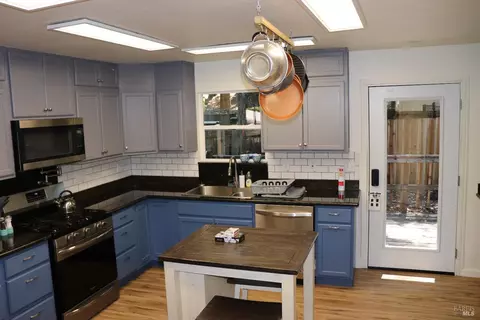 24152 Birch Ct, Willits, CA 95490 photo 9