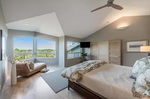 Bedroom - 19 Hampton Ln, Novato, CA 94945 photo 2 of 7