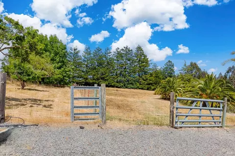 Exterior - 8966 Cypress Ave, Cotati, CA 94931 photo 29 of 29