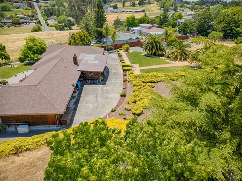 View/Area - 8966 Cypress Ave, Cotati, CA 94931 photo 2 of 7