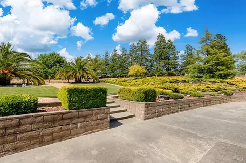 Exterior - 8966 Cypress Ave, Cotati, CA 94931 photo 18 of 29
