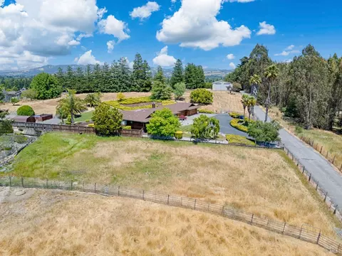 View/Area - 8966 Cypress Ave, Cotati, CA 94931 photo 4 of 7
