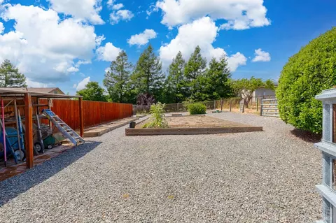 Exterior - 8966 Cypress Ave, Cotati, CA 94931 photo 25 of 29