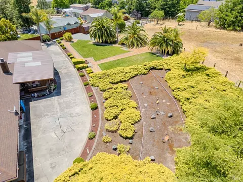Exterior - 8966 Cypress Ave, Cotati, CA 94931 photo 20 of 29