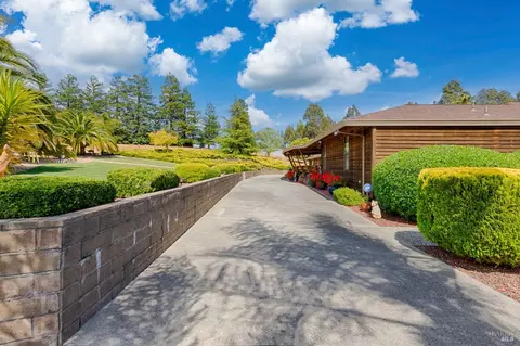 Exterior - 8966 Cypress Ave, Cotati, CA 94931 photo 17 of 29