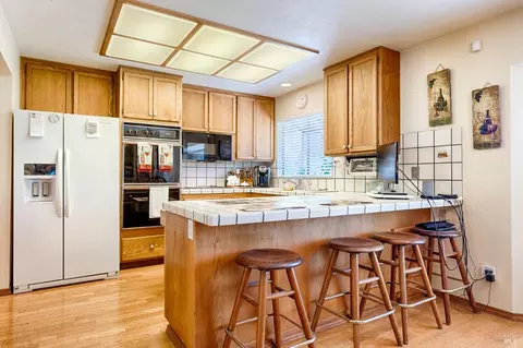 Kitchen - 8966 Cypress Ave, Cotati, CA 94931 photo 1 of 2
