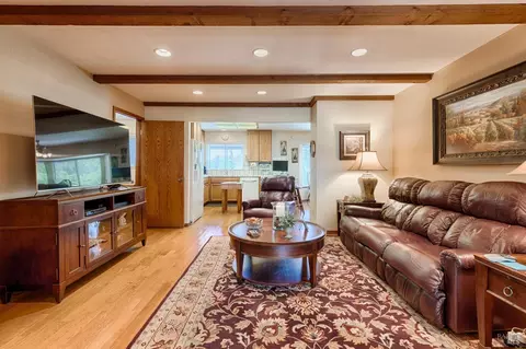 Living - 8966 Cypress Ave, Cotati, CA 94931 photo 5 of 5
