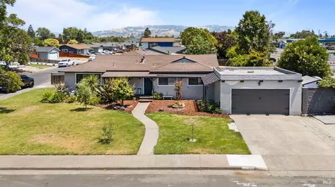 205 Alma Ave, Rohnert Park, CA 94928