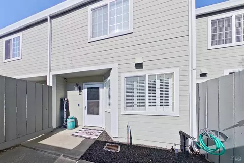 1454 Townview Ave, Santa Rosa, CA 95405
