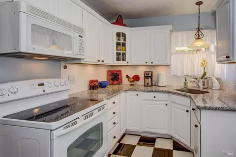 150 George Cir, Vallejo, CA 94591 photo 9