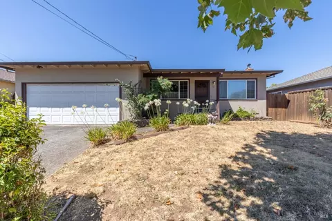 76 Debmar Ln, Cloverdale, CA 95425 photo 2