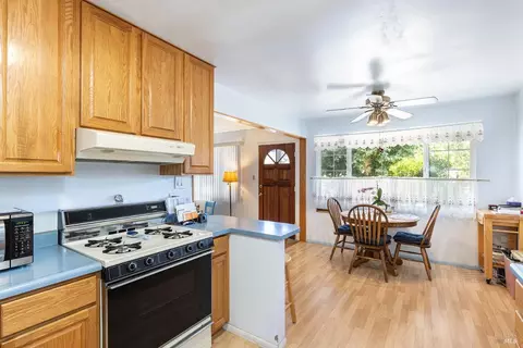 76 Debmar Ln, Cloverdale, CA 95425 photo 10